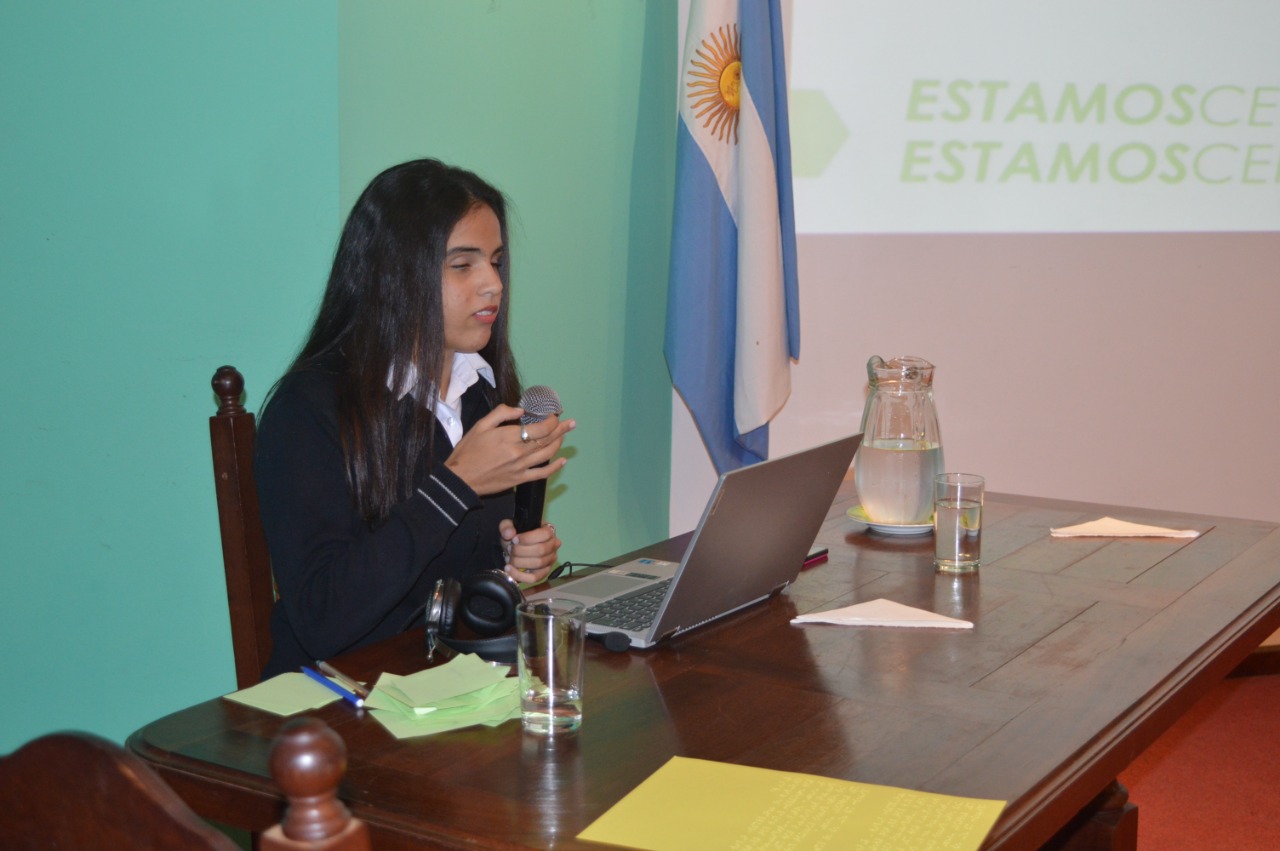 LA COOPERATIVA BRINDÓ UNA CHARLA SOBRE INTERACCIÓN CON PERSONAS NO VIDENTES