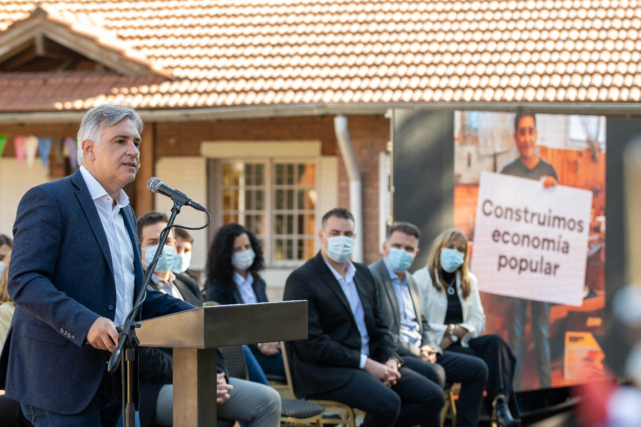 LLARYORA INAUGURÓ EL PRIMER CENTRO MUNICIPAL DE ASISTENCIA COMUNITARIA CONTRA LAS ADICCIONES