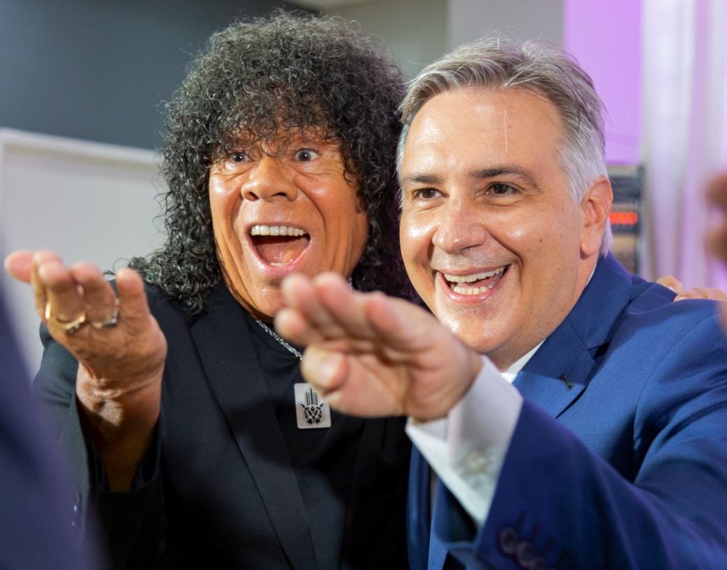 NOTICIAS + IVA: LA MONA GIMENEZ RECIBIÓ LA LLAVE DE LA CIUDAD DE CÓRDOBA