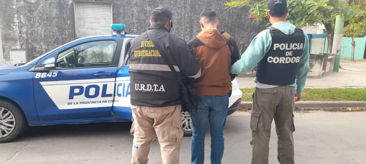 PARTE POLICIAL: 3 DETENIDOS POR ROBOS DE CAMIONETAS EN LA ZONA CÉNTRICA DE LA CIUDAD 