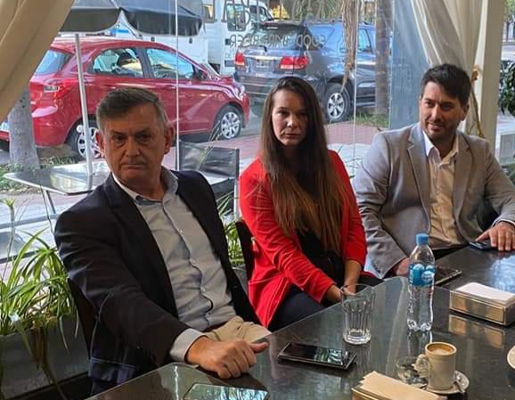 CAFÉ Y MEDIOS CON AGUSTÍN DE LA RETA