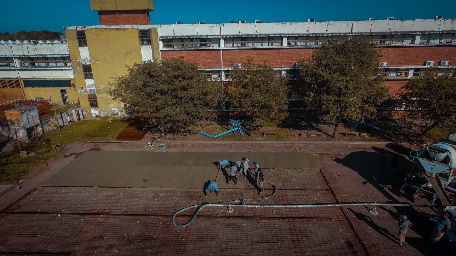 LA COMUNIDAD EDUCATIVA DE LA ESCUELA JUANA MANSO ESTÁ ANSIOSA POR LA CONSTRUCCIÓN DEL PLAYÓN DEPORTIVO