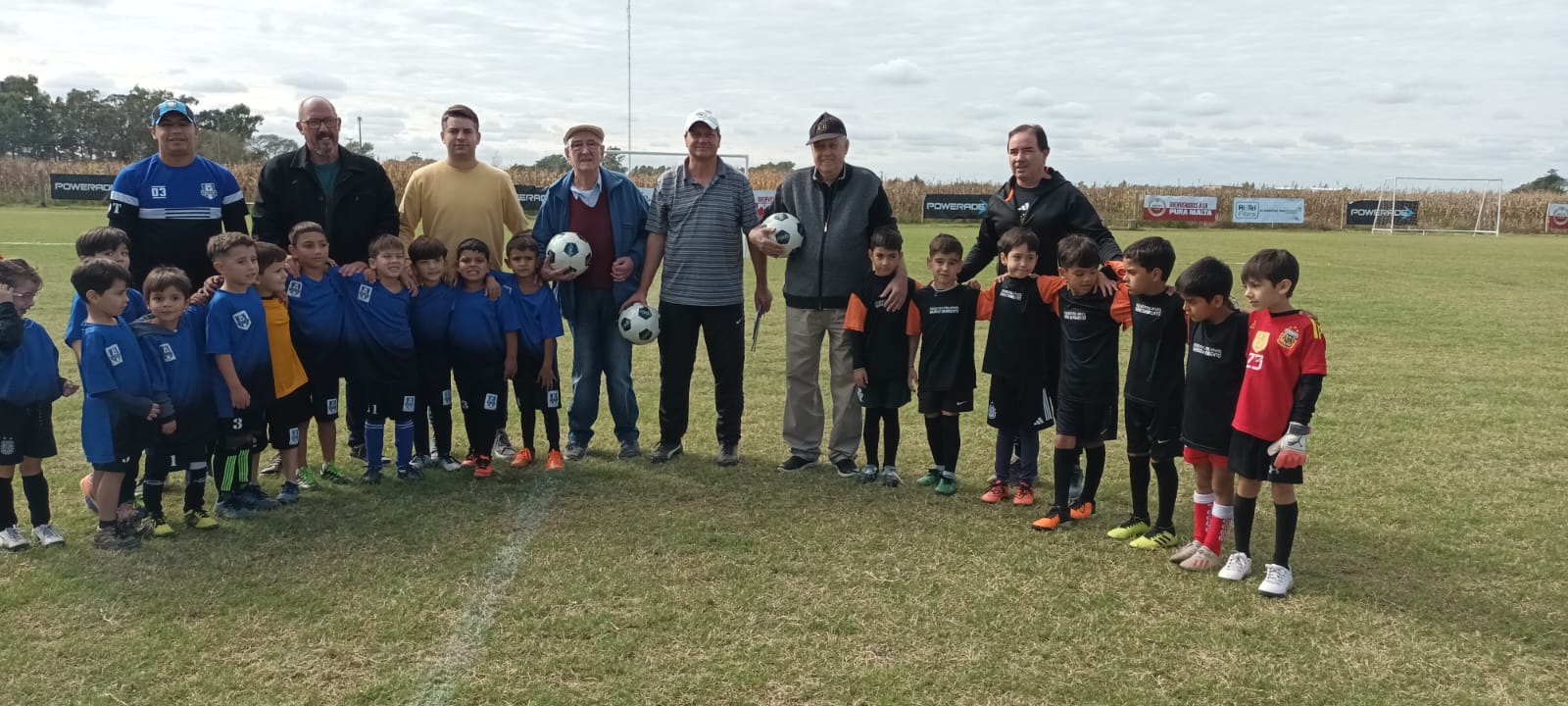 SE REALIZÓ EL ENCUENTRO DE FÚTBOL INFANTIL *90 AÑOS DE LA COOPERATIVA*