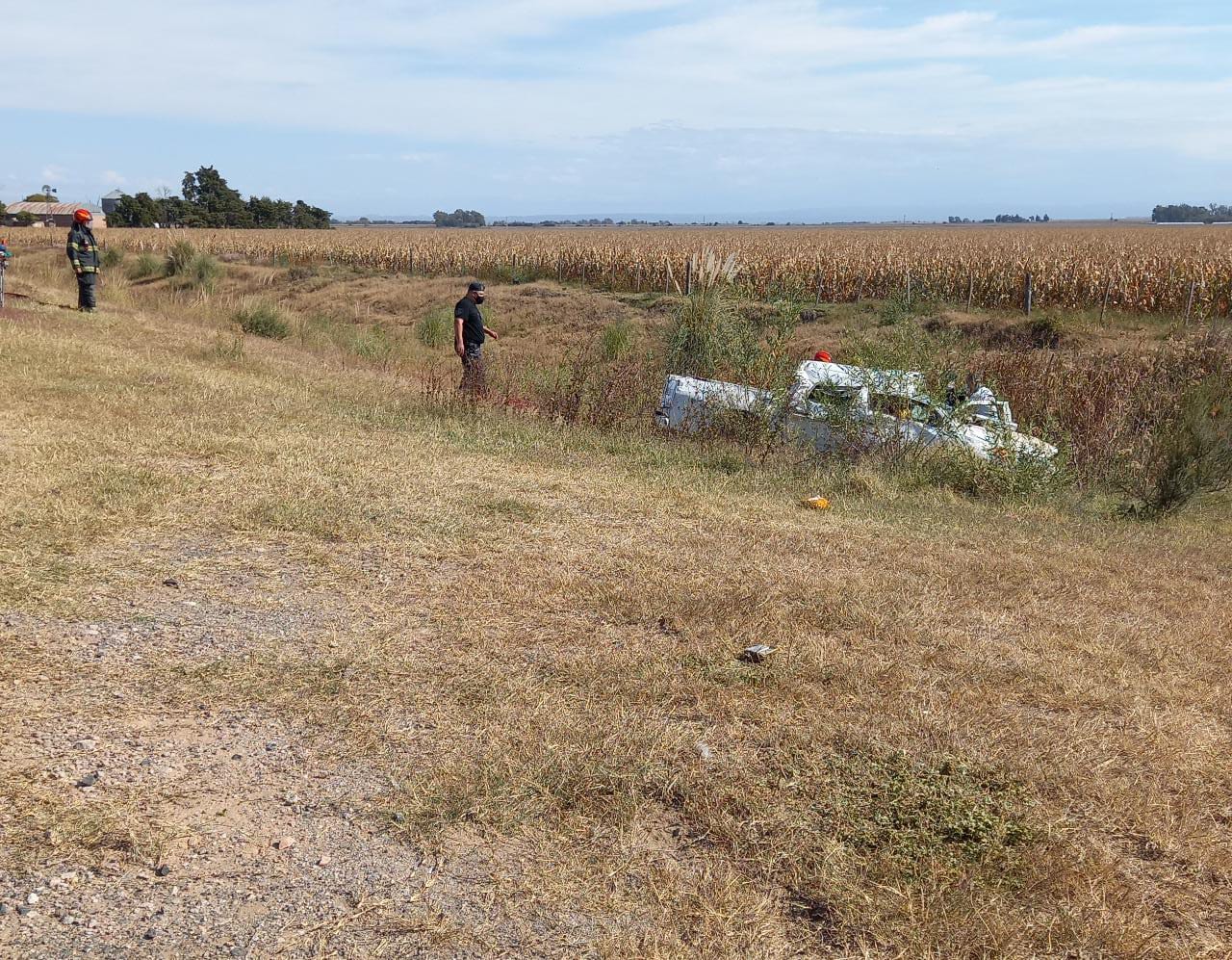 TRAS VOLCAR CON SU CAMIONETA FALLECE HOMBRE DE 53 AÑOS