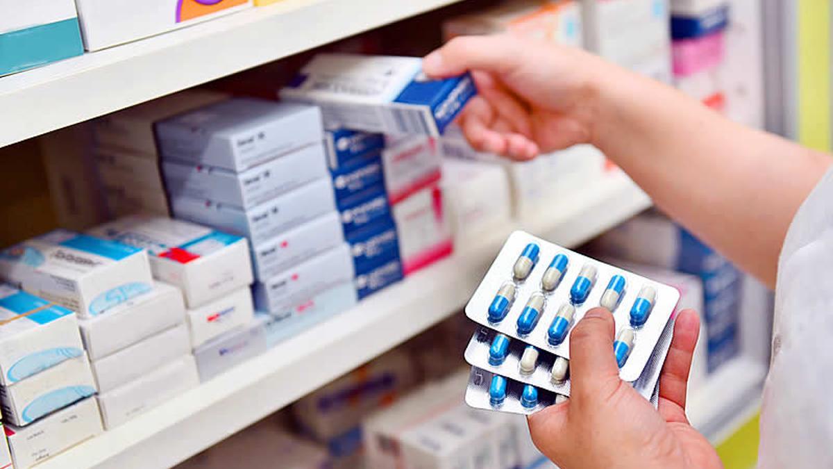 MIRIAN CRUCHIANI: LA GENTE COMPRA MENOS MEDICAMENTOS