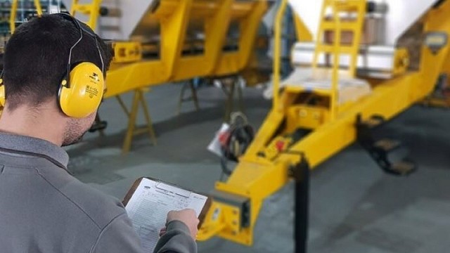 PELIGRAN ENTRE 10 Y 15 MIL PUESTOS DE TRABAJO EN EL SECTOR DE FABRICACIÓN DE MAQUINARIA AGRÍCOLA