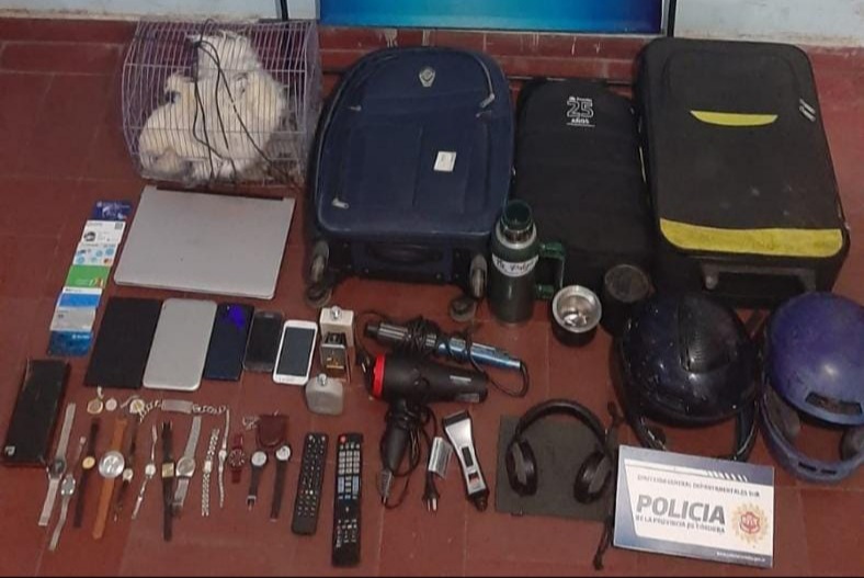 PARTE POLICIAL:  ALLANAMIENTO Y DETENCIÓN DE UN MASCULINO Y UNA FEMENINA POR UN HECHO DE ROBO DOMICILIARIO 
