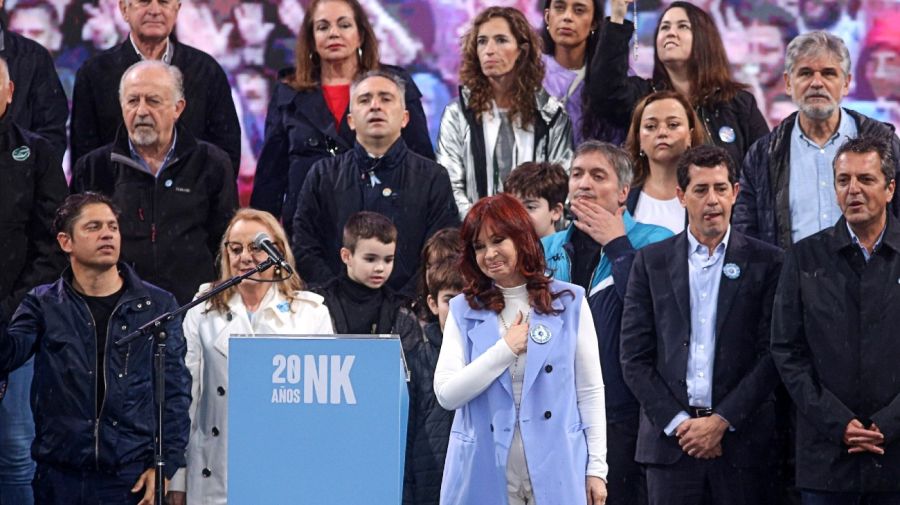 CRISTINA FERNÁNDEZ DE KIRCHNER: *YO SOY DEL PUEBLO*