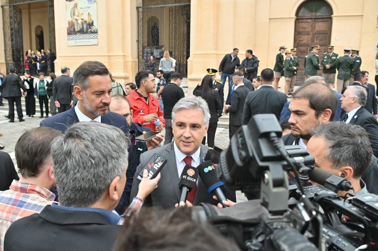 *LLARYORA: TENEMOS QUE RECOMPONER LA AUTORIDAD POLICIAL*