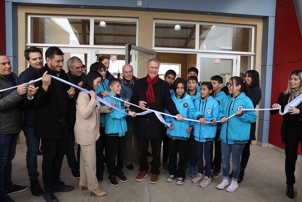 SCHIARETTI INAUGURÓ EL EDIFICIO DE LA ESCUELA PROA EN RÍO TERCERO 