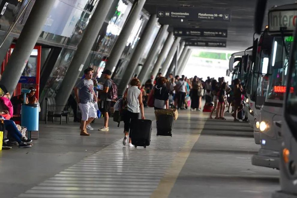 El transporte interurbano metropolitano aumentará un 11% sólo en horario pico