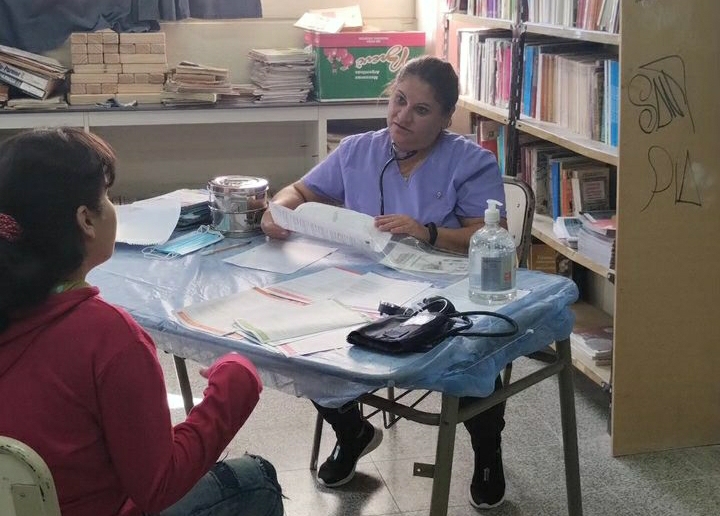 En controles para certificados escolares detectan problemáticas en adolescentes