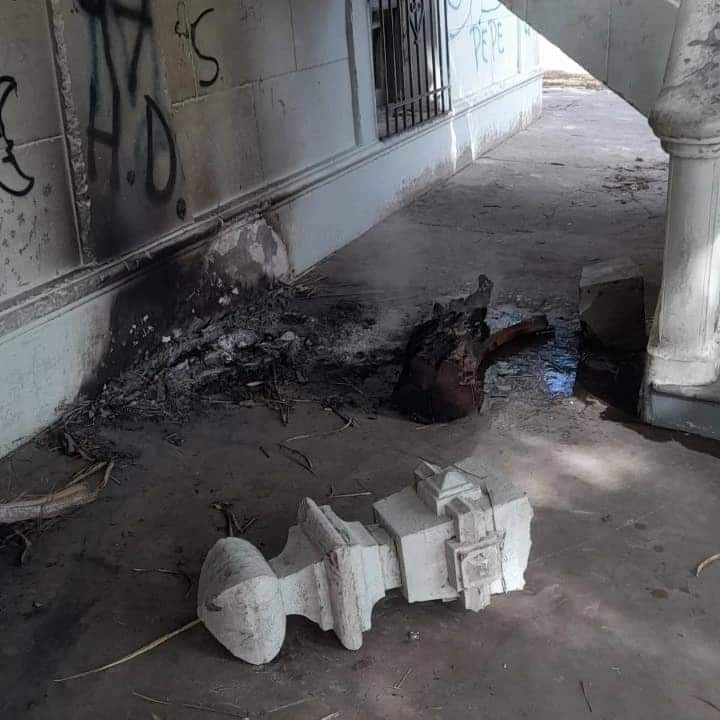 VANDALISMO EN LA CASA DE LA CULTURA