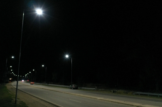 LA AUTOVÍA RÍO TERCERO Y ALMAFUERTE YA ESTÁ ILUMINADA 