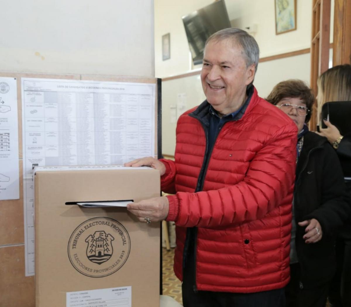 ELECCIONES CÓRDOBA 2023: VOTÓ EL GOBERNADOR JUAN SCHIARETTI