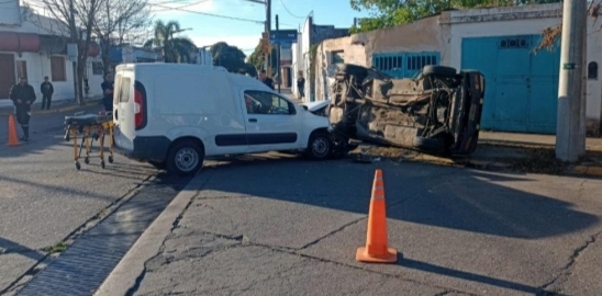 Parte policial: Accidente de tránsito con vuelco de vehículo 