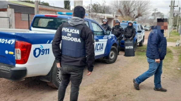 Parte policial: Allanamiento, secuestro y detención de dos jóvenes 