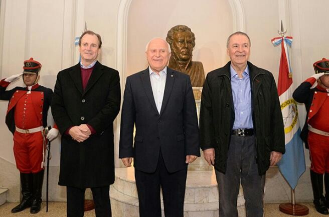 Schiaretti participa en Santa Fe del homenaje al Brigadier Estanislao L&oacute;pez