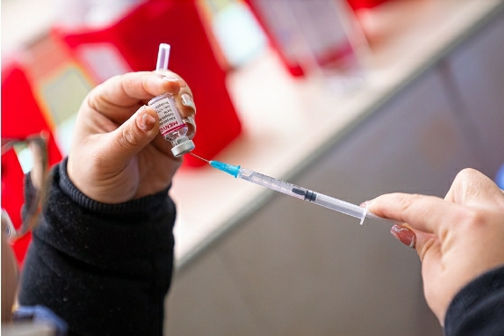 CAPACITACIÓN EN VACUNACIÓN PARA EQUIPOS DE SALUD 