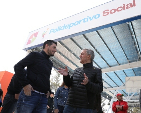 SCHIARETTI RECORRIÓ EL NUEVO POLIDEPORTIVO SOCIAL DE BARRIO MONTE GRANDE 