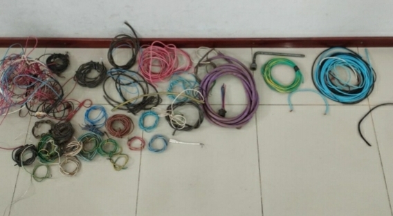 Parte policial: Masculino fue detenido por sustraer cables 