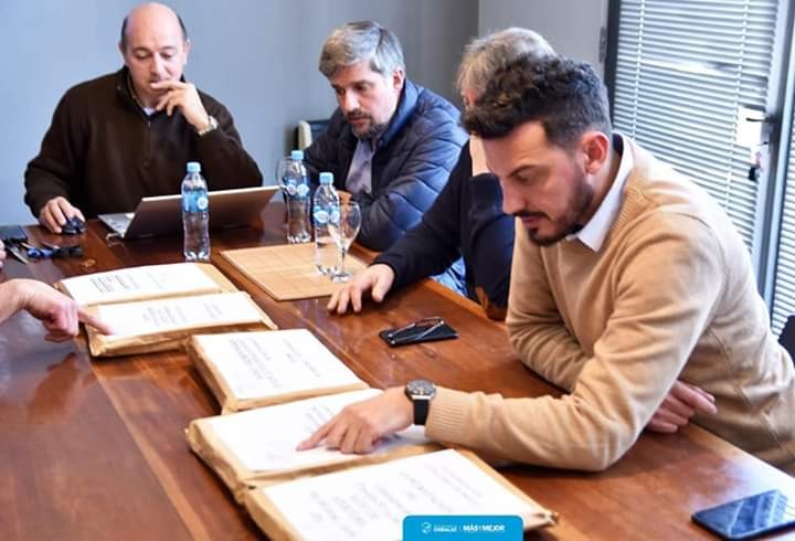 Cinco empresas presentaron hoy sus propuestas para la Puesta en Valor del Hotel 1 de la Unidad Tur&iacute;stica Embalse