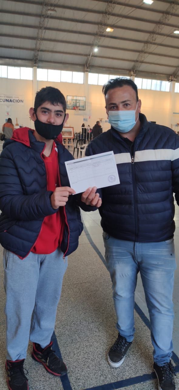 JUAN IGNACIO: EL PRIMER NIÑO EN RECIBIR LA DOSIS DE MODERNA