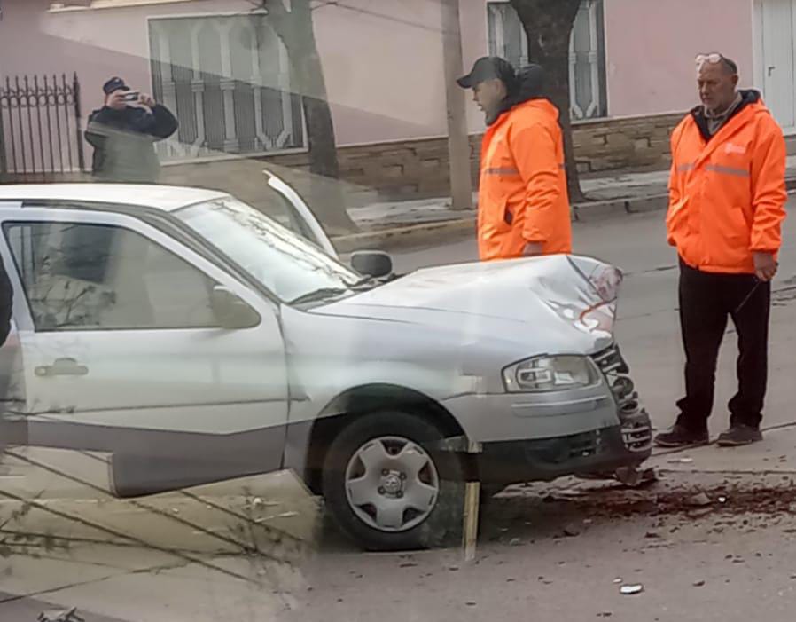 ACCIDENTE EN BELGRANO Y ESPAÑA SIN LESIONADOS