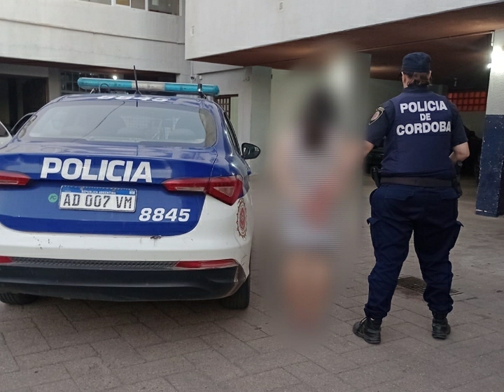 PARTE POLICIAL: DETIENEN A UNA FEMENINA POR DESOBEDIENCIA A LA AUTORIDAD