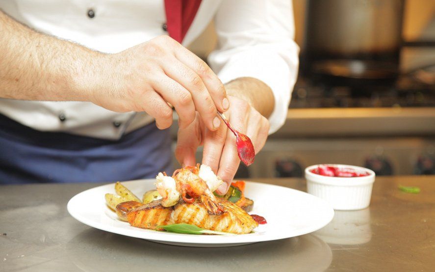 EN EL DÍA DEL TRABAJADOR GASTRONÓMICO HABLAMOS CON WALTER RAMÍREZ