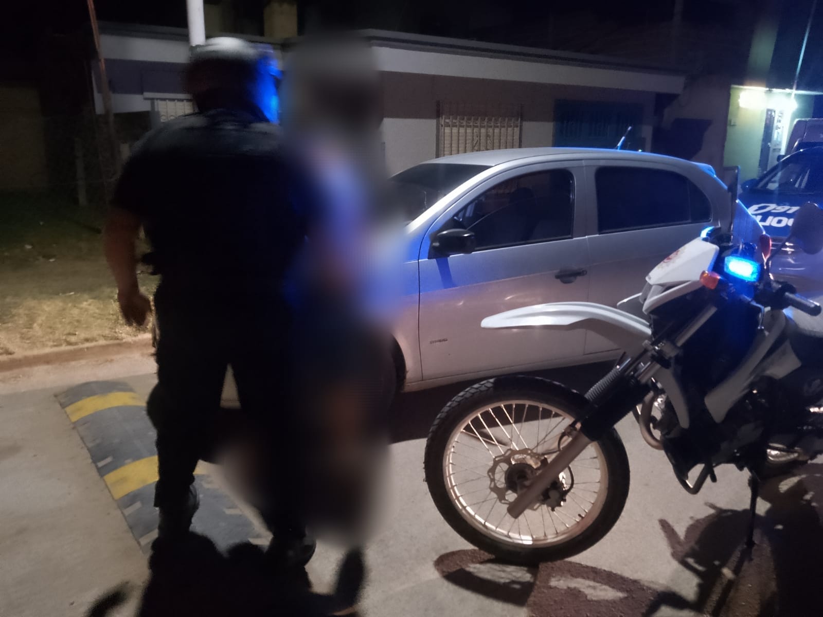 PARTE POLICIAL: DETIENEN A MASCULINO EN BARRIO CERINO POR CIRCULAR EN VEHÍCULO CON PEDIDO DE SECUESTRO 