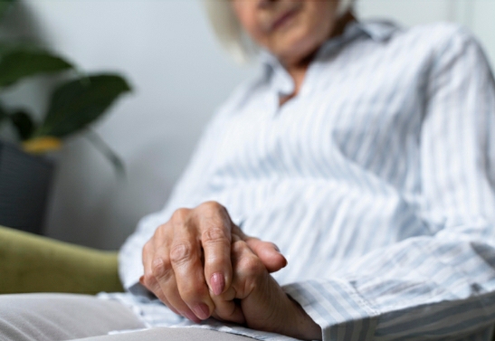 PARKINSON: SÍNTOMAS Y FACTORES DE RIESGO 