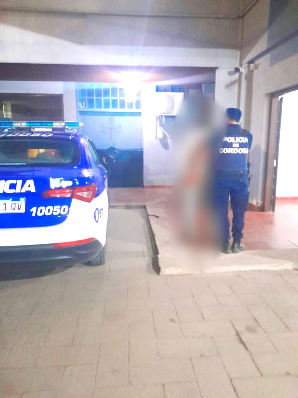 PARTE POLICIAL: DETIENEN A MASCULINO EN BARRIO CERINO POR AGREDIR A SU CUÑADO CON ARMA BLANCA