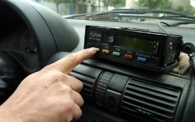 Taxis solicitan aumento de tarifas ante el incremento de costos
