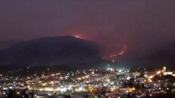  Incendios: En La Falda el fuego continúa con intensa actividad, en Calamuchita están afectadas las localidades de Embalse, Segunda Usina, Villa Rumipal y Puente Vaca