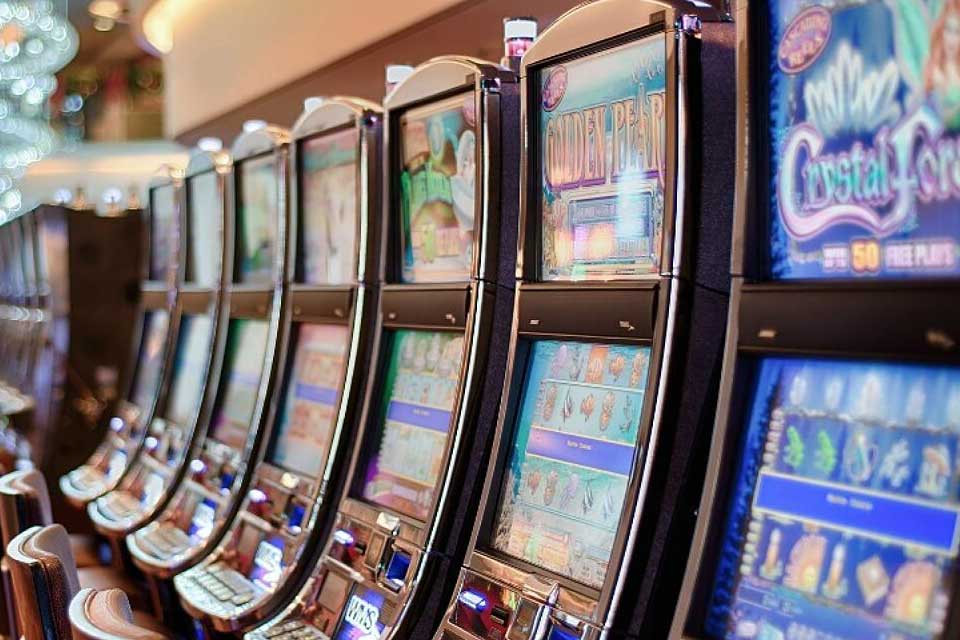 ALMAFUERTE. EL CONCEJO DELIBERANTE APROBÓ POR UNANIMIDAD LA INSTALACIÓN DE TRAGAMONEDAS EN UN RECONOCIDO HOTEL