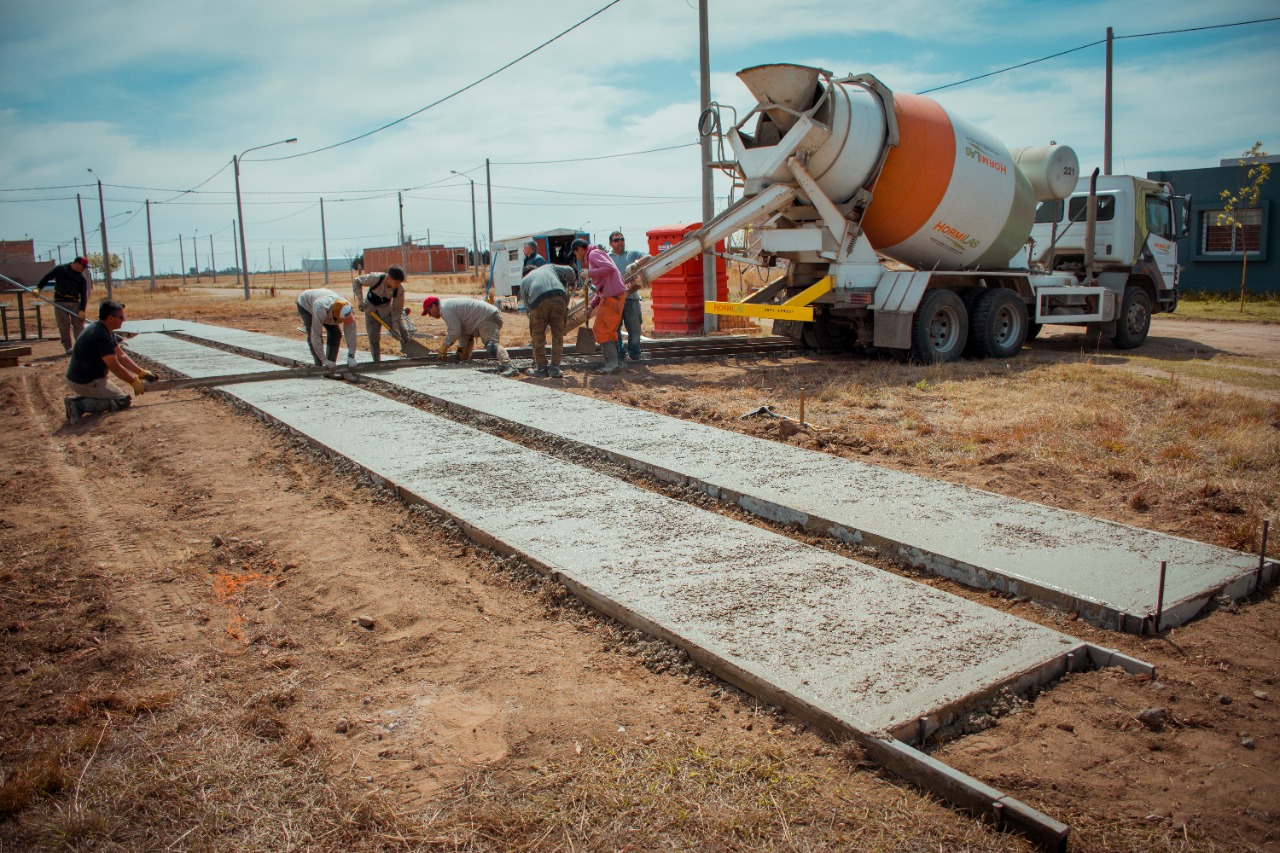 EL MUNICIPIO COMENZÓ CON LA CONSTRUCCIÓN DE LA PLAZA DE BARRIO NÍVOLI