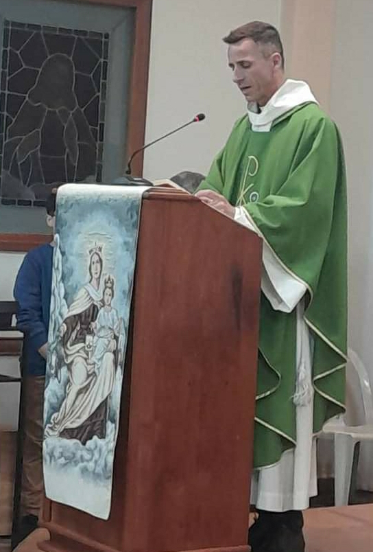 EL PADRE FRANCISCO IGLESIAS TOMÓ POSESIÓN DE LA PARROQUIA DEL CARMEN