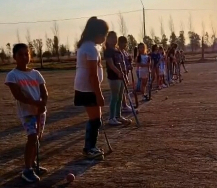 Club Central Argentino puso en marcha una Escuela Social de Hockey sobre Césped