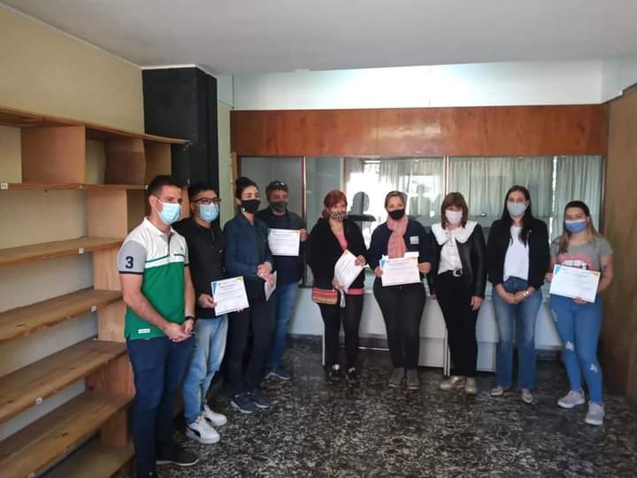 ENTREGARON EN LA CIUDAD 27 CRÉDITOS DEL BANCO DE LA GENTE