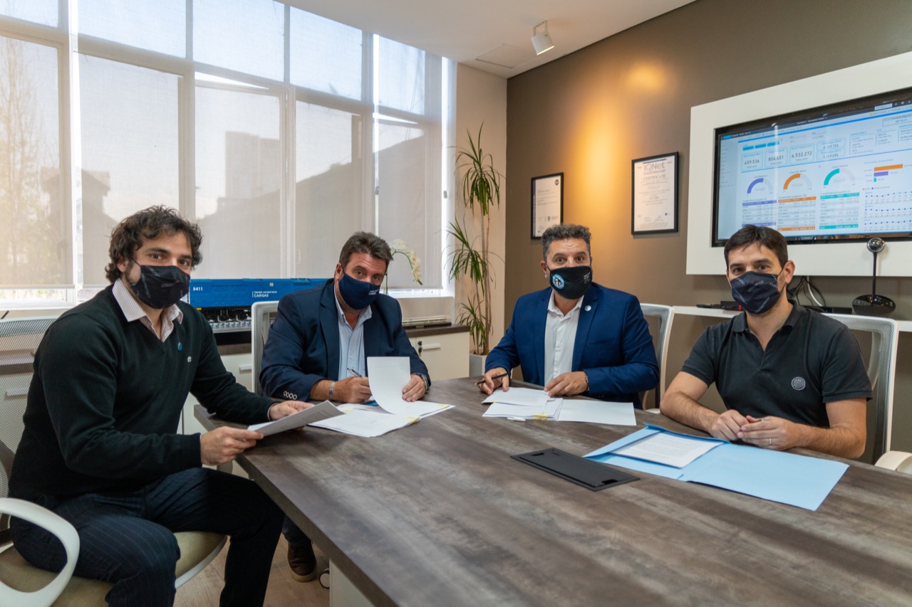 FIRMA DE CONVENIO PARA CONTINUAR LA REPARACIÓN DE VAGONES EN FÁBRICA MILITAR 