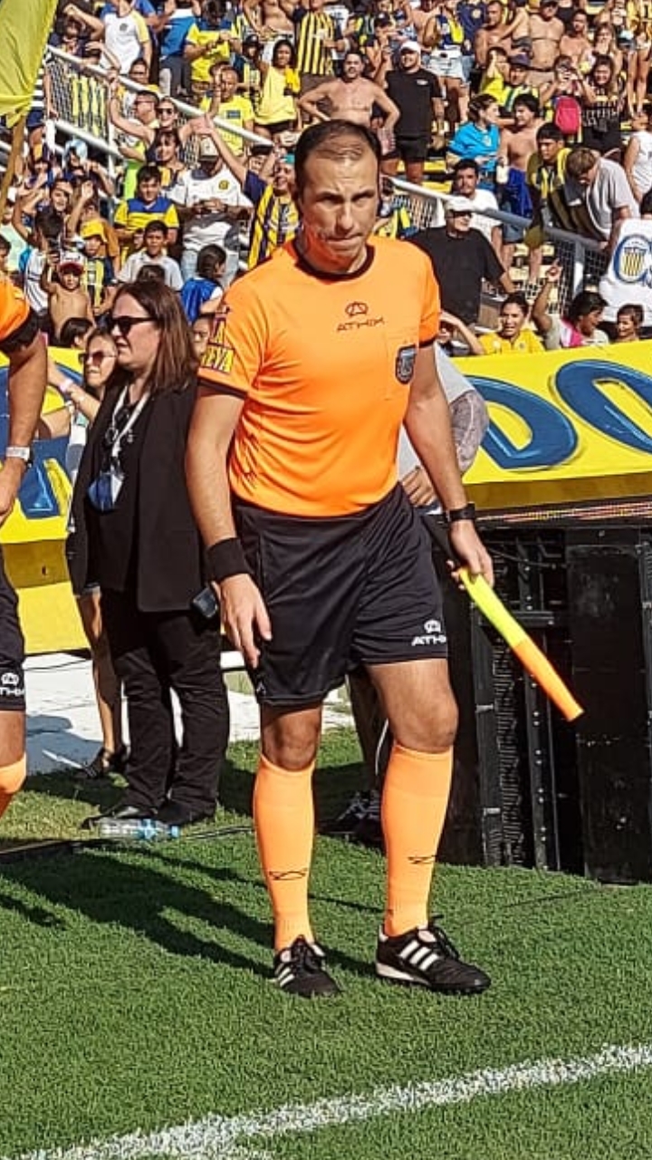 IVÁN NÚÑEZ: *SER ÁRBITRO ES UNA VERDADERA PASIÓN*
