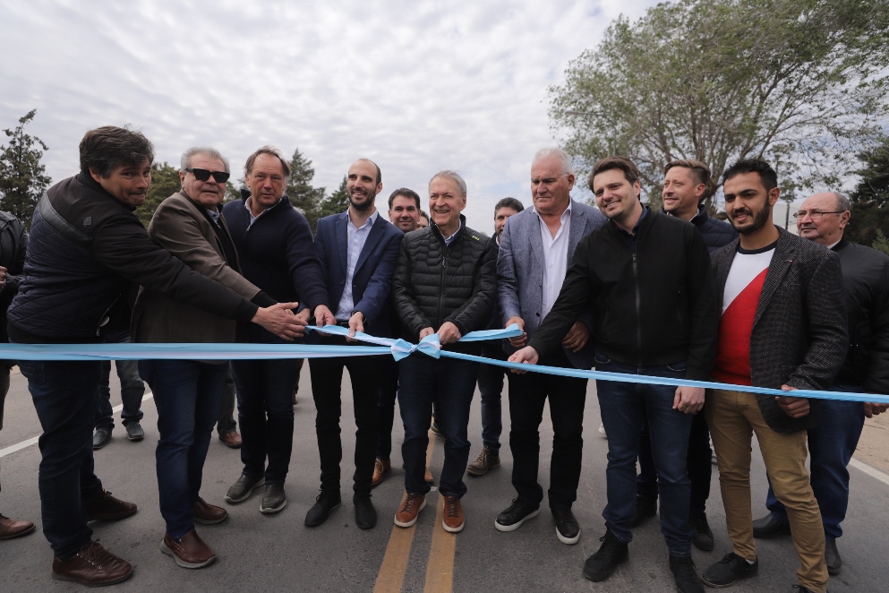 Schiaretti inauguró la ruta que une Corralito y la Autovía 36