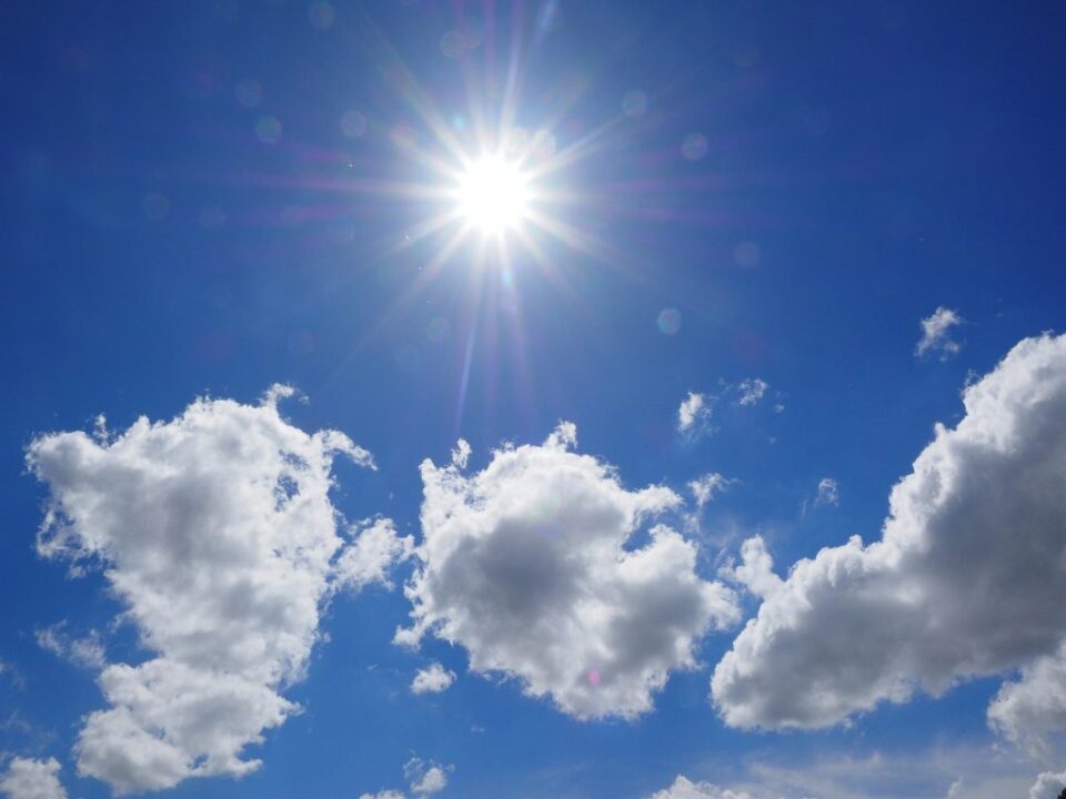 NOTICIAS + IVA : SEMANA CON CALOR, VIENTO SUR Y POSIBLES CHAPARRONES 