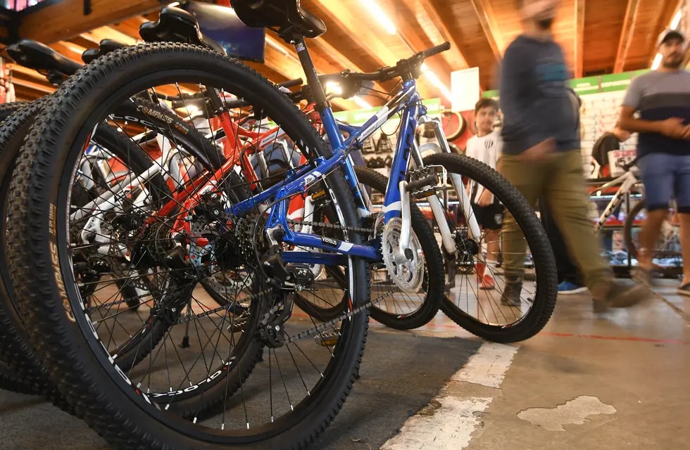 ANDRÉS SCHWANDER: EL RUBRO DE MOTOS Y BICICLETAS SE ESTÁ MOVIENDO MUY BIEN