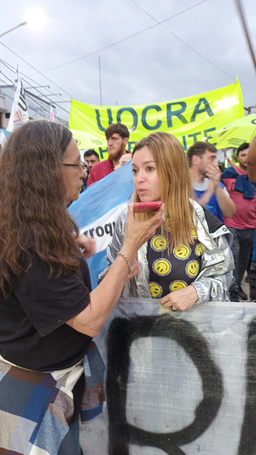 Gabriela Estévez: los representantes políticos deberían estar todos en la calle