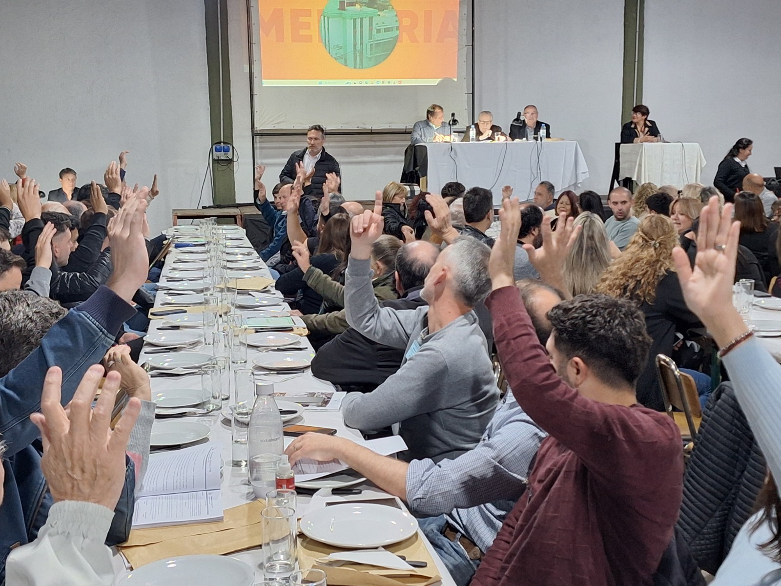 Delegados electos de la Cooperativa se reunieron para llevar a cabo la asamblea anual correspondiente.