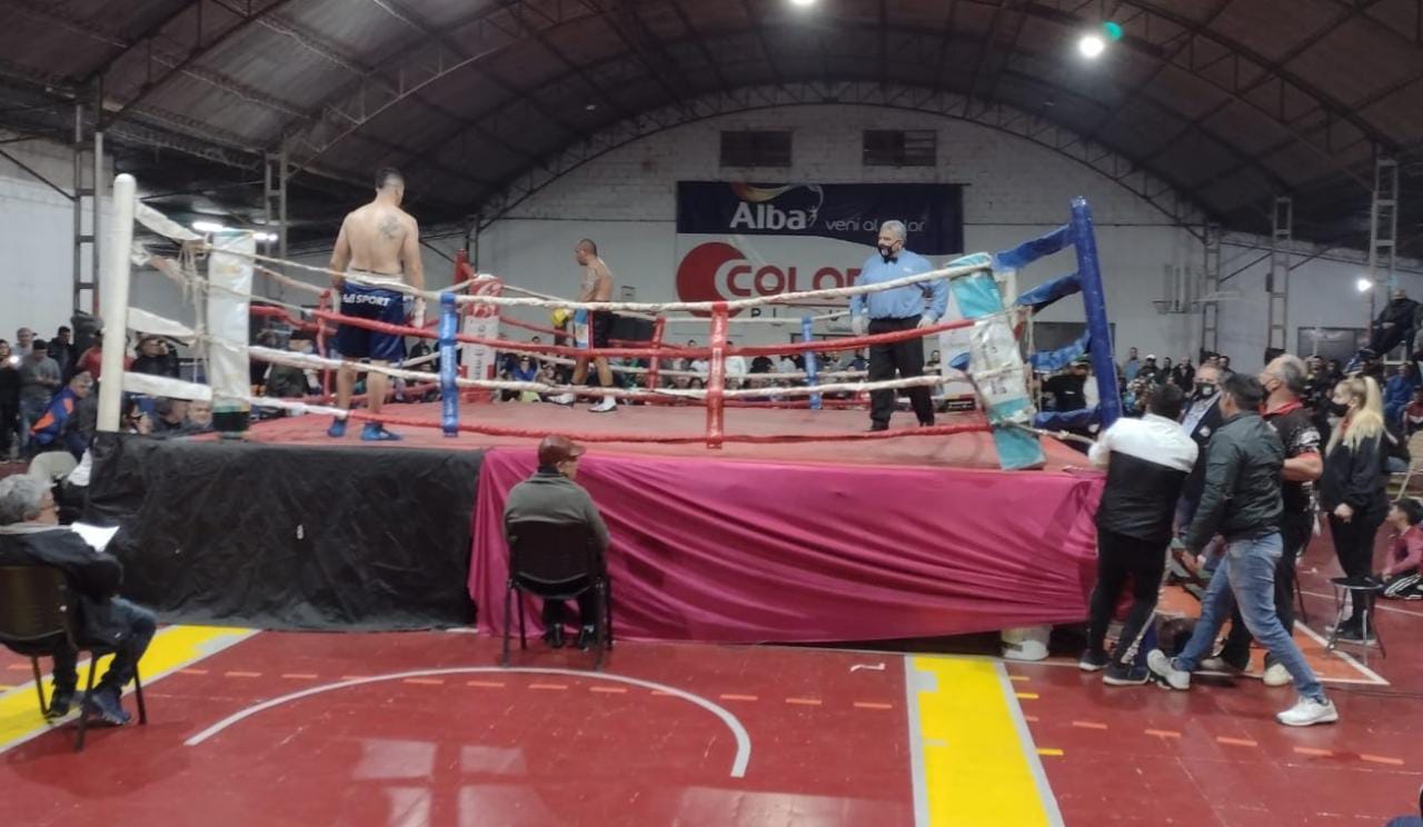 BOXEO: POR PROBLEMAS TÉCNICOS SE SUSPENDIÓ LA PELEA DE FONDO