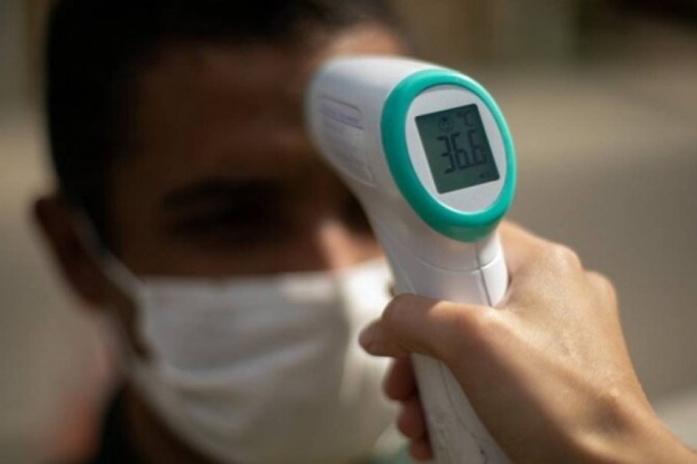 El Ministerio de Salud anunció la flexibilización de los protocolos preventivos : ya no será obligatorio tomar la temperatura y rociar las manos con alcohol