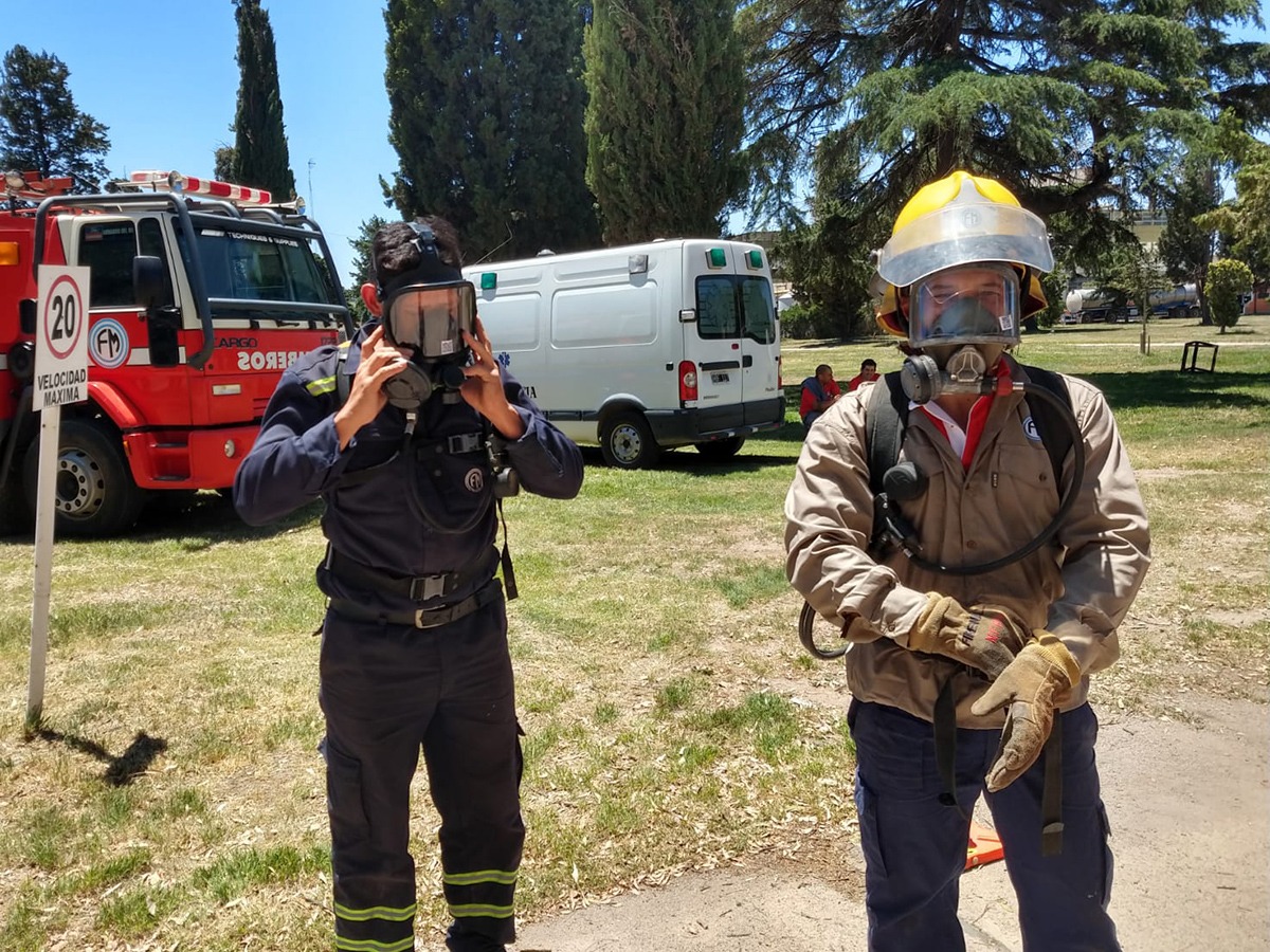 Jornadas de Capacitación en Rescates y situaciones de emergencia en Fábrica Militar